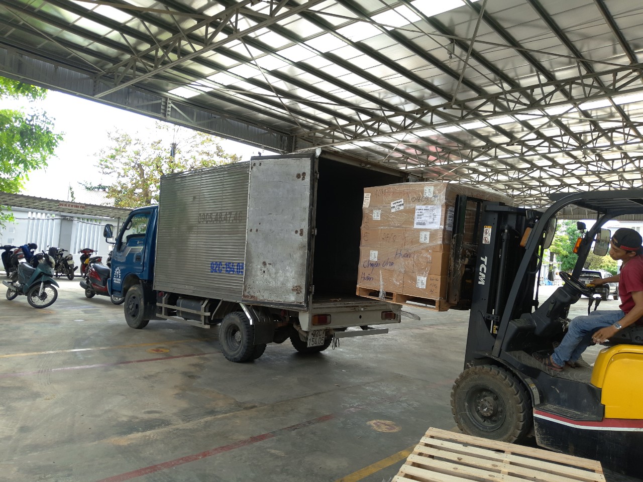 Gửi hàng vận chuyển Bà Rịa - Vũng Tàu giao phát ship đi Đà Nẵng Chành nhà xe