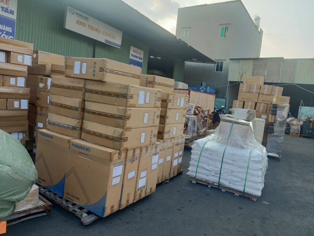 Gửi hàng vận chuyển Bắc Ninh giao phát ship đi Đà Nẵng Chành nhà xe