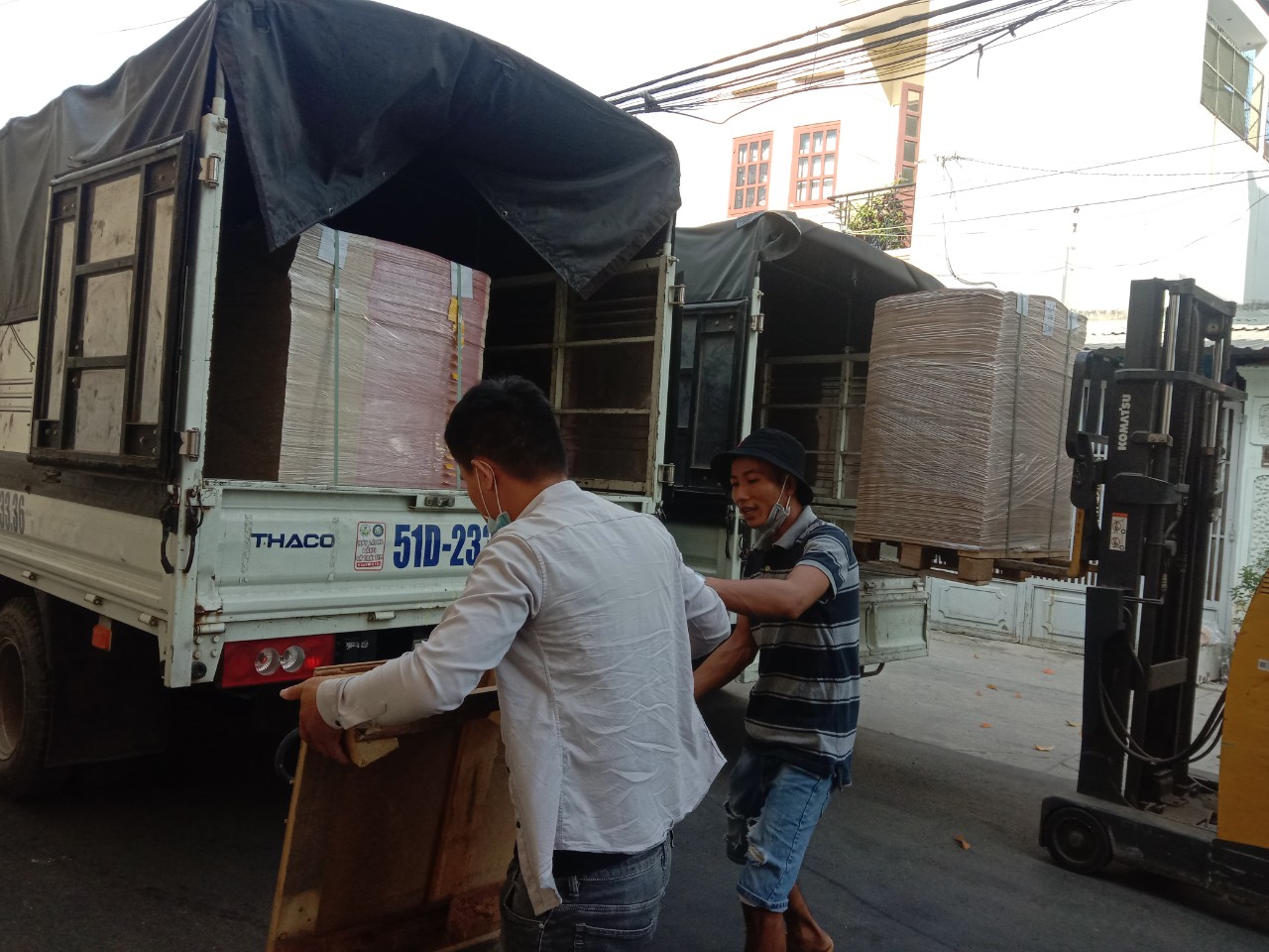 Gửi hàng vận chuyển Bến Tre giao phát ship đi Hạ Long Quảng Ninh Chành nhà xe