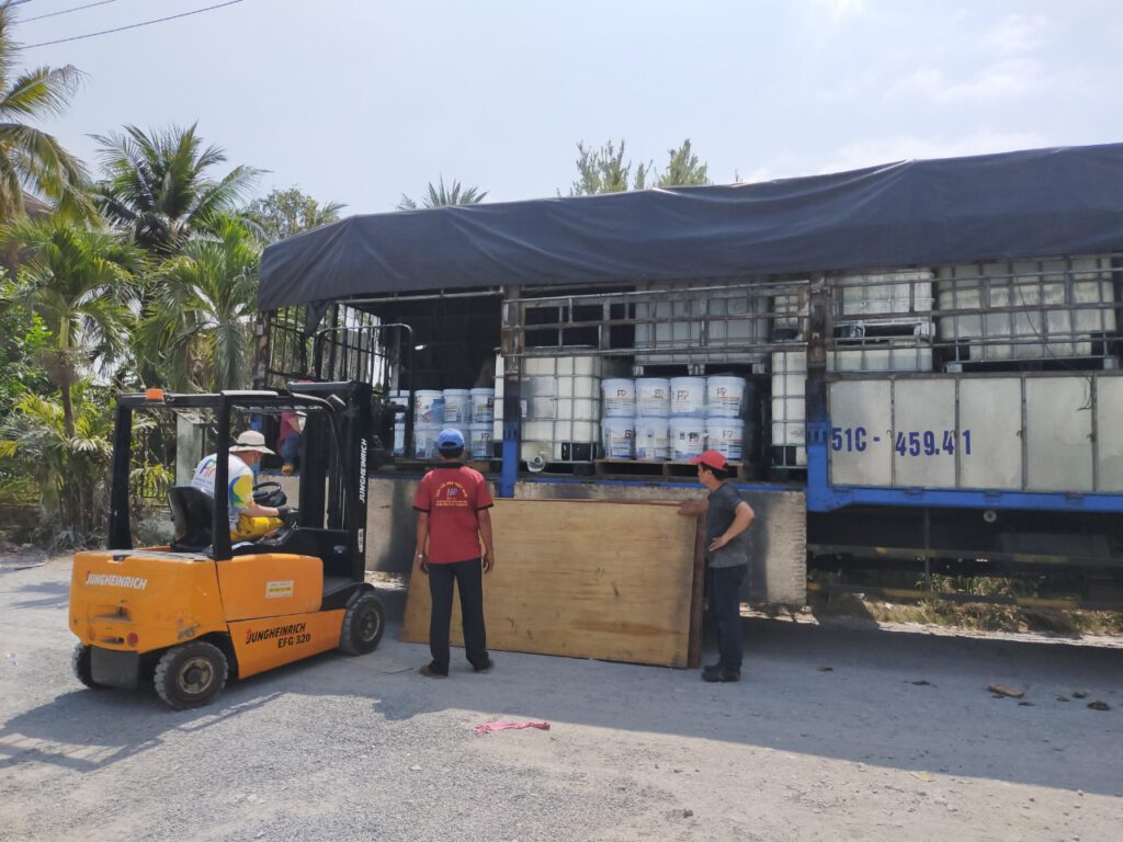 Gửi hàng vận chuyển Đà Nẵng giao phát ship đi Kon Tum chành nhà xe