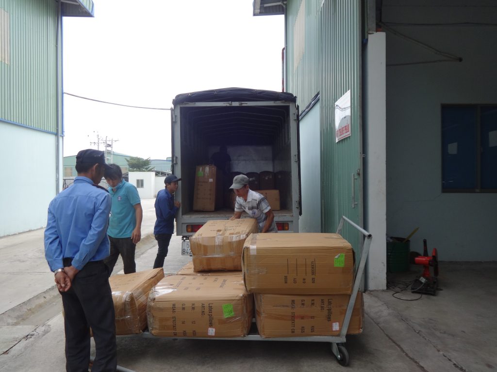 Gửi hàng vận chuyển Đà Nẵng giao phát ship đi Tam Kỳ Quảng Nam chành nhà xe