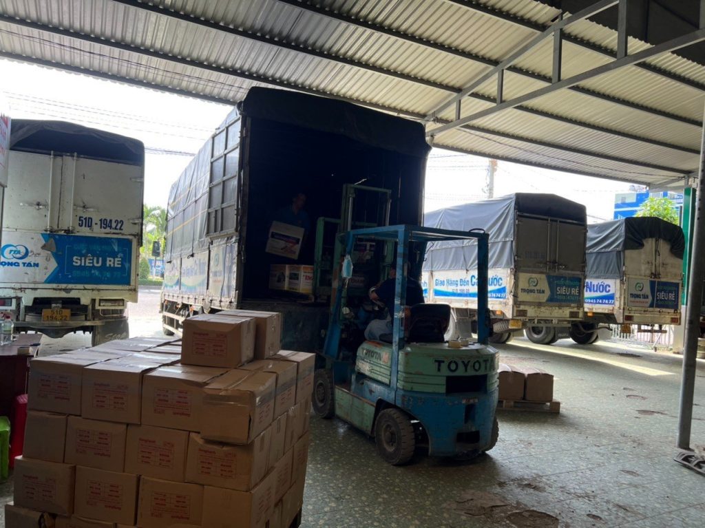 Gửi hàng vận chuyển Hồ Chí Minh giao phát ship đi Cần Thơ Chành nhà xe