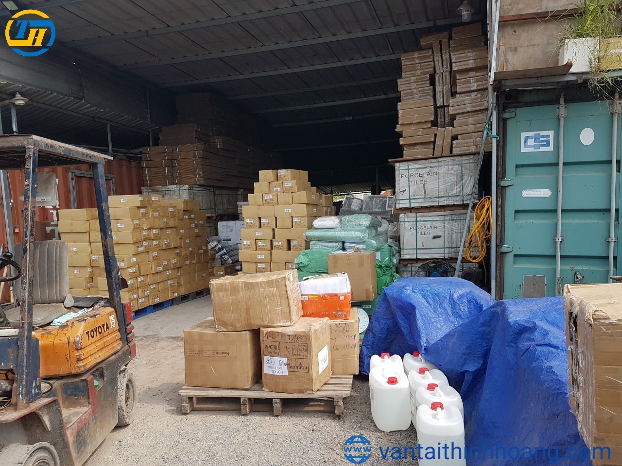 Gửi hàng vận chuyển Hồ Chí Minh giao phát ship đi Nha Trang Khánh Hòa Chành nhà xe
