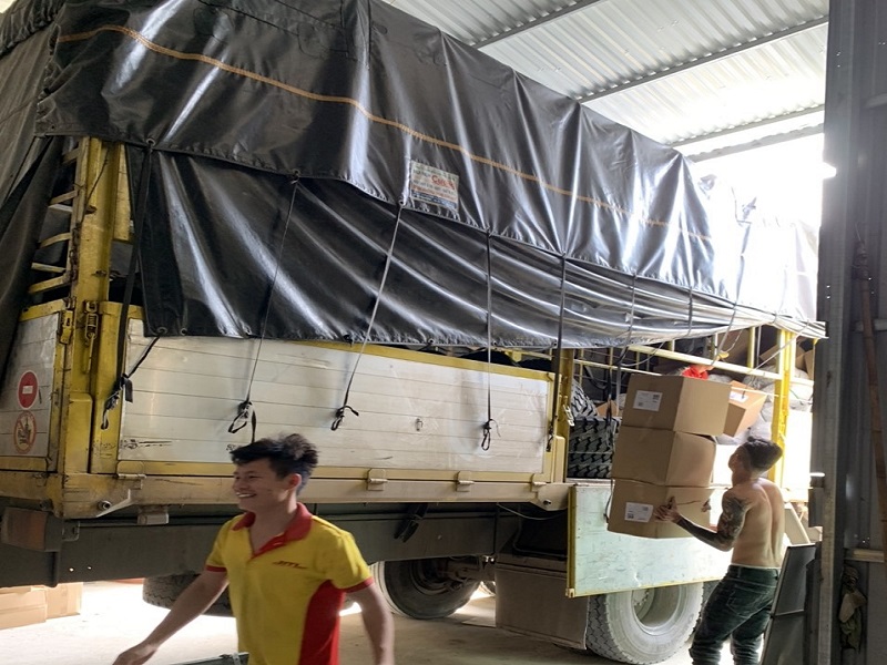 Gửi hàng vận chuyển Hồ Chí Minh giao phát ship đi Sơn La Chành nhà xe