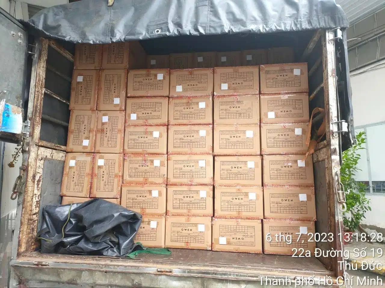 Gửi hàng vận chuyển Long Xuyên An Giang giao phát ship đi Kon Tum Chành nhà xe (1)