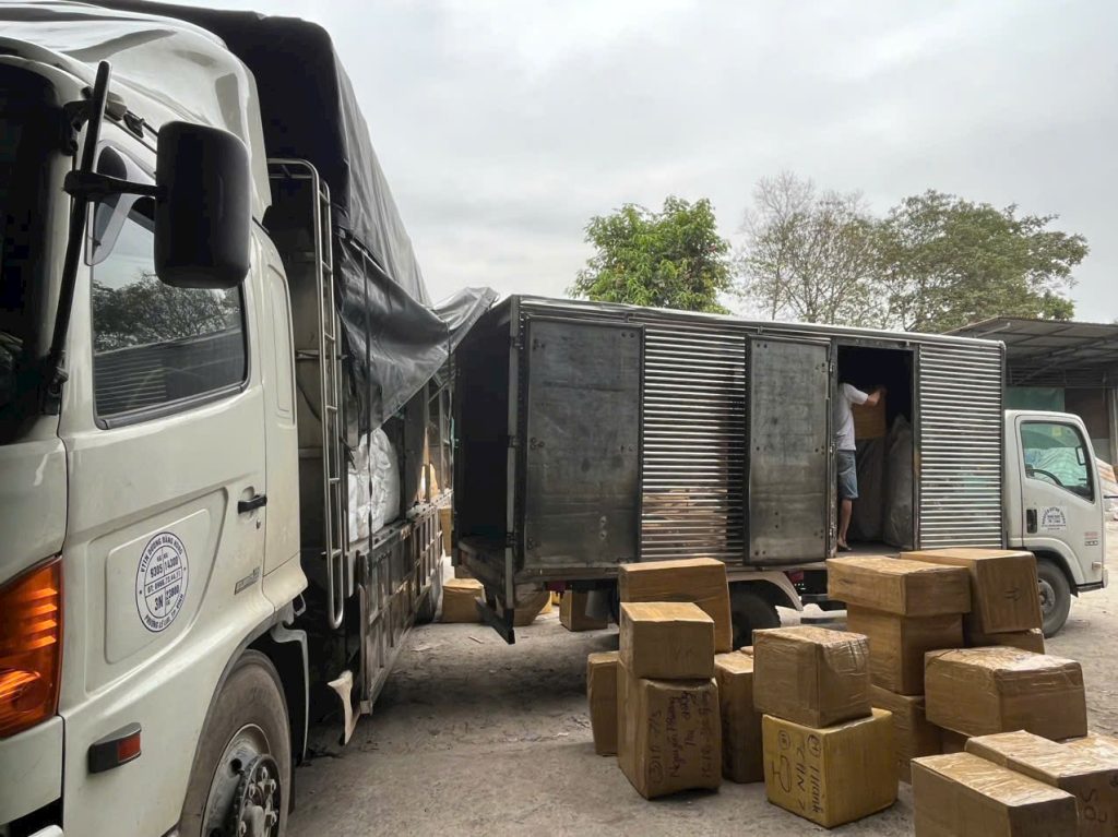 Vận chuyến giao phát ship chành nhà xe PleiKu Gia Lai gửi hàng đi Hưng Yên