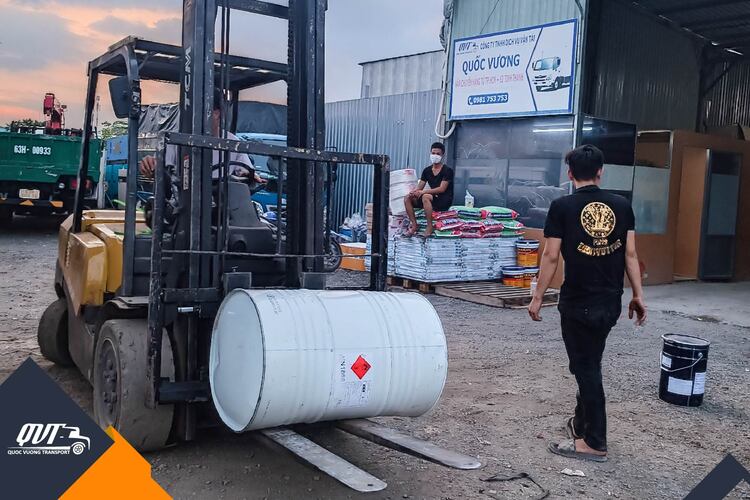 Giao Phát Ship gửi hàng vận chuyển chành nhà xe Thái Bình đi Đồng Hới Quảng Bình